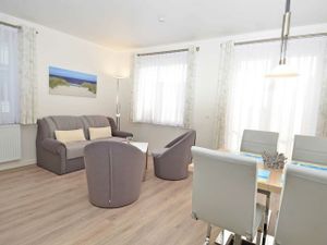 23911364-Ferienwohnung-4-Binz (Ostseebad)-300x225-4