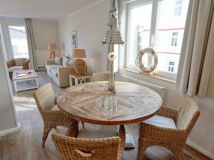 23911453-Ferienwohnung-4-Binz (Ostseebad)-300x225-1