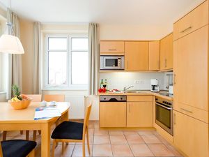 23881007-Ferienwohnung-4-Binz (Ostseebad)-300x225-3