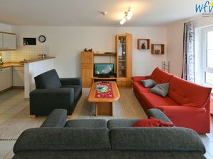 23827723-Ferienwohnung-6-Binz (Ostseebad)-300x225-1