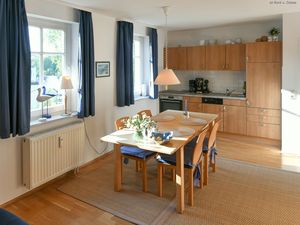 23827798-Ferienwohnung-3-Binz (Ostseebad)-300x225-4