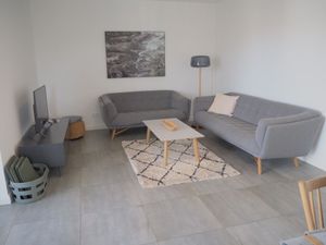 23881337-Ferienwohnung-4-Binz (Ostseebad)-300x225-5