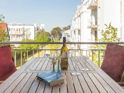 Balkon mit Gartenmöbeln