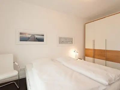 Schlafzimmer mit Doppelbett