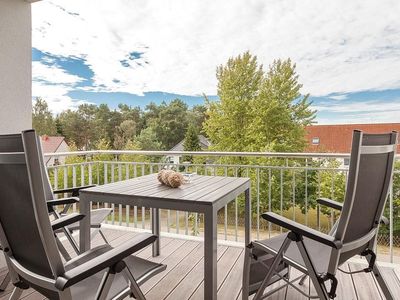 Balkon mit Gartenmöbeln