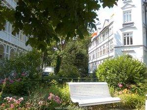 Seitenansicht Villa Stranddistel mit Veranda der FeWo