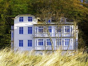 23068447-Ferienwohnung-4-Binz (Ostseebad)-300x225-0