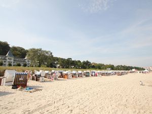 23068447-Ferienwohnung-4-Binz (Ostseebad)-300x225-1