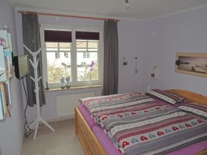 22427695-Ferienwohnung-4-Binz (Ostseebad)-300x225-3