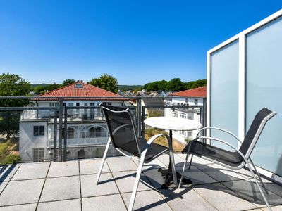 Balkon links umlaufend im Penthouse Apartment