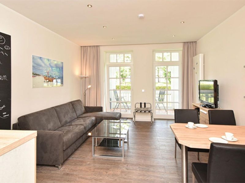 23680958-Ferienwohnung-4-Binz (Ostseebad)-800x600-0