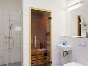 18368543-Ferienwohnung-6-Binz (Ostseebad)-300x225-3