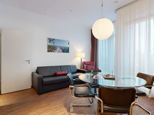 18368545-Ferienwohnung-2-Binz (Ostseebad)-300x225-2