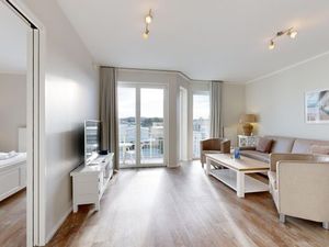 19266029-Ferienwohnung-5-Binz (Ostseebad)-300x225-0