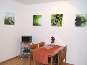 23580873-Ferienwohnung-5-Binz (Ostseebad)-300x225-4