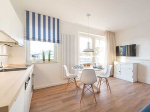 22280383-Ferienwohnung-4-Binz (Ostseebad)-300x225-4