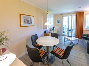 23911051-Ferienwohnung-4-Binz (Ostseebad)-300x225-1