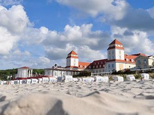 18319350-Ferienwohnung-4-Binz (Ostseebad)-300x225-4