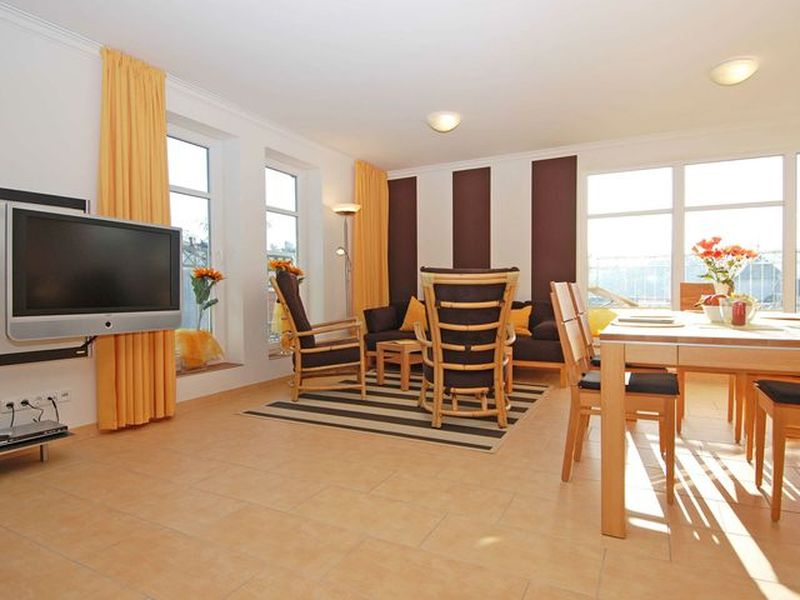 23910957-Ferienwohnung-4-Binz (Ostseebad)-800x600-1