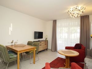 23956675-Ferienwohnung-4-Binz (Ostseebad)-300x225-4