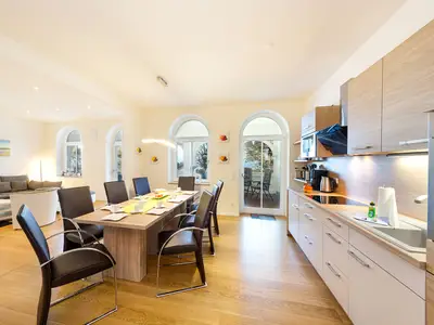 Ferienwohnung für 7 Personen (115 m²) in Binz (Ostseebad) 2/10