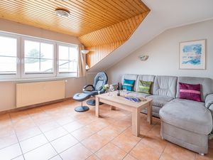 23461805-Ferienwohnung-4-Binz (Ostseebad)-300x225-4