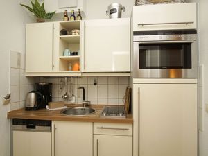 23070005-Ferienwohnung-4-Binz (Ostseebad)-300x225-5