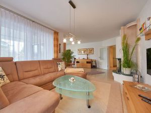 23911342-Ferienwohnung-4-Binz (Ostseebad)-300x225-5