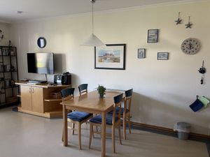 24026725-Ferienwohnung-4-Binz (Ostseebad)-300x225-3