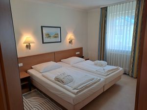 24026905-Ferienwohnung-4-Binz (Ostseebad)-300x225-5