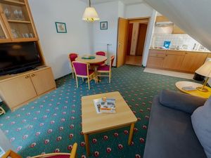 23911041-Ferienwohnung-2-Binz (Ostseebad)-300x225-3