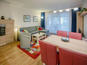 24026844-Ferienwohnung-4-Binz (Ostseebad)-300x225-2