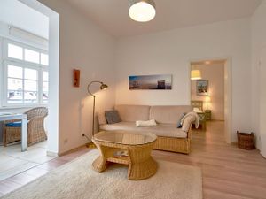 23911576-Ferienwohnung-3-Binz (Ostseebad)-300x225-1