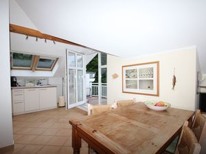 23956687-Ferienwohnung-4-Binz (Ostseebad)-300x225-4