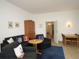 23956683-Ferienwohnung-4-Binz (Ostseebad)-300x225-3