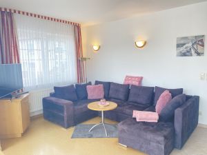 23957167-Ferienwohnung-4-Binz (Ostseebad)-300x225-2