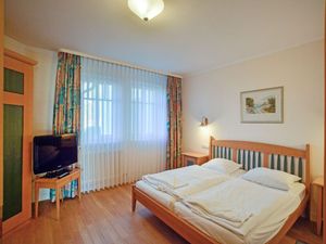 24026723-Ferienwohnung-6-Binz (Ostseebad)-300x225-2