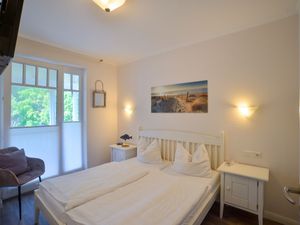 24026713-Ferienwohnung-4-Binz (Ostseebad)-300x225-3