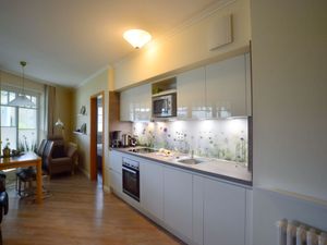 24026719-Ferienwohnung-4-Binz (Ostseebad)-300x225-1