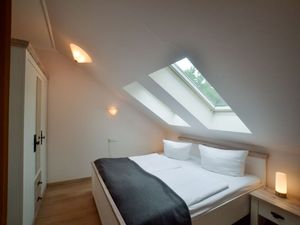 24026728-Ferienwohnung-4-Binz (Ostseebad)-300x225-5