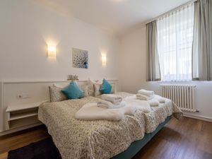 24026746-Ferienwohnung-4-Binz (Ostseebad)-300x225-4