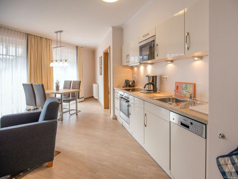 24026751-Ferienwohnung-4-Binz (Ostseebad)-800x600-1