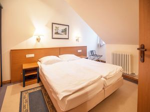 24026778-Ferienwohnung-4-Binz (Ostseebad)-300x225-2