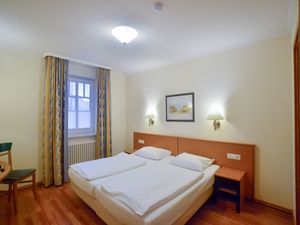 24026819-Ferienwohnung-4-Binz (Ostseebad)-300x225-2