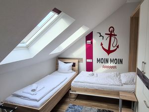 24026861-Ferienwohnung-4-Binz (Ostseebad)-300x225-4