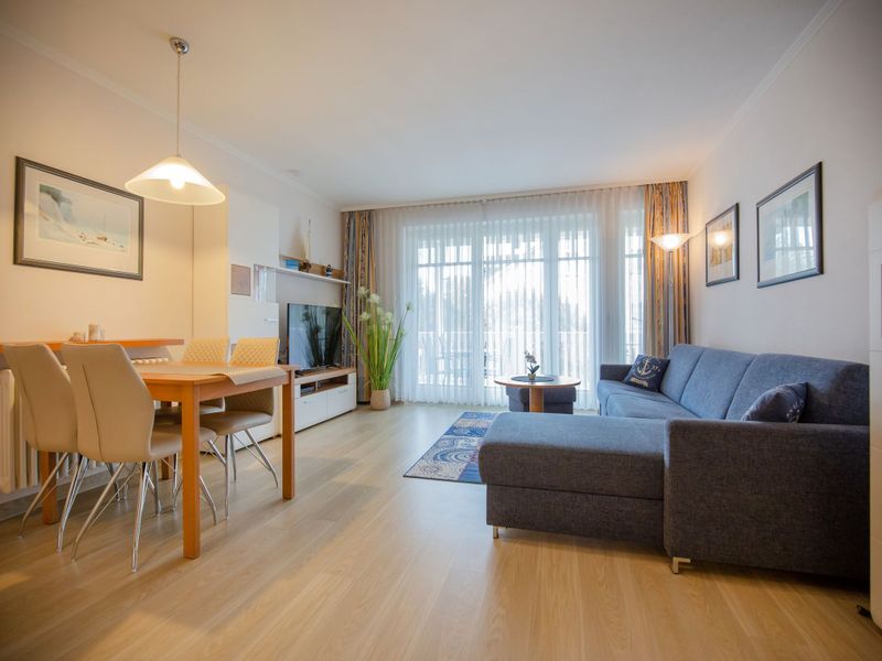 24038818-Ferienwohnung-4-Binz (Ostseebad)-800x600-0