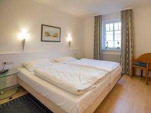 24026877-Ferienwohnung-2-Binz (Ostseebad)-300x225-2