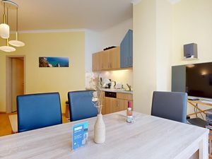 852233-Ferienwohnung-4-Binz (Ostseebad)-300x225-5