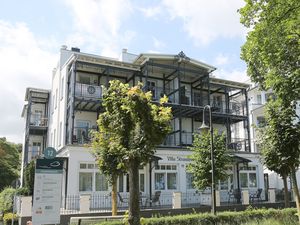 18144029-Ferienwohnung-7-Binz (Ostseebad)-300x225-0