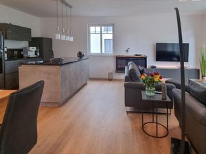 23736318-Ferienwohnung-4-Binz (Ostseebad)-300x225-5